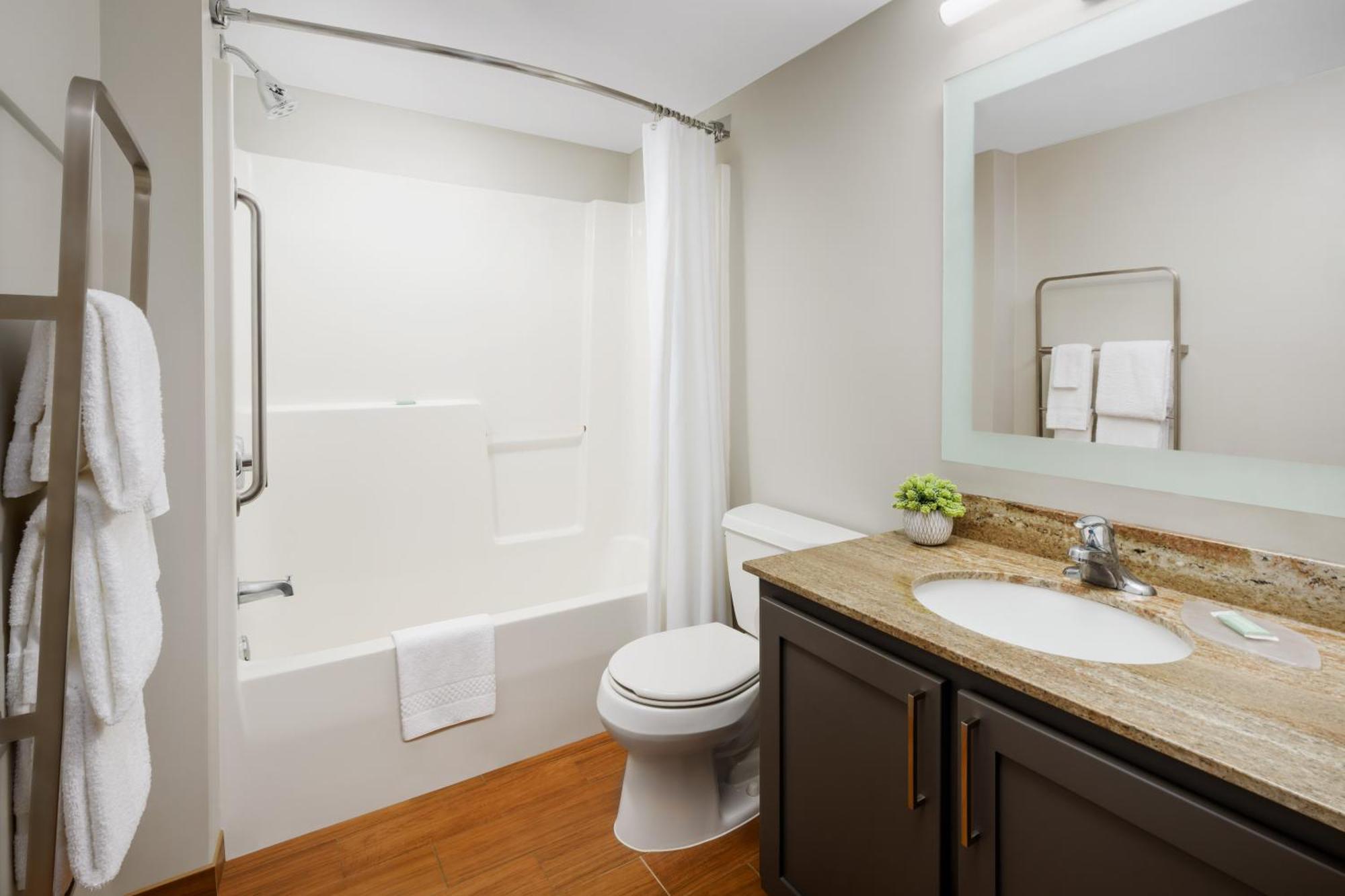 Towneplace Suites Philadelphia Horsham Exterior photo